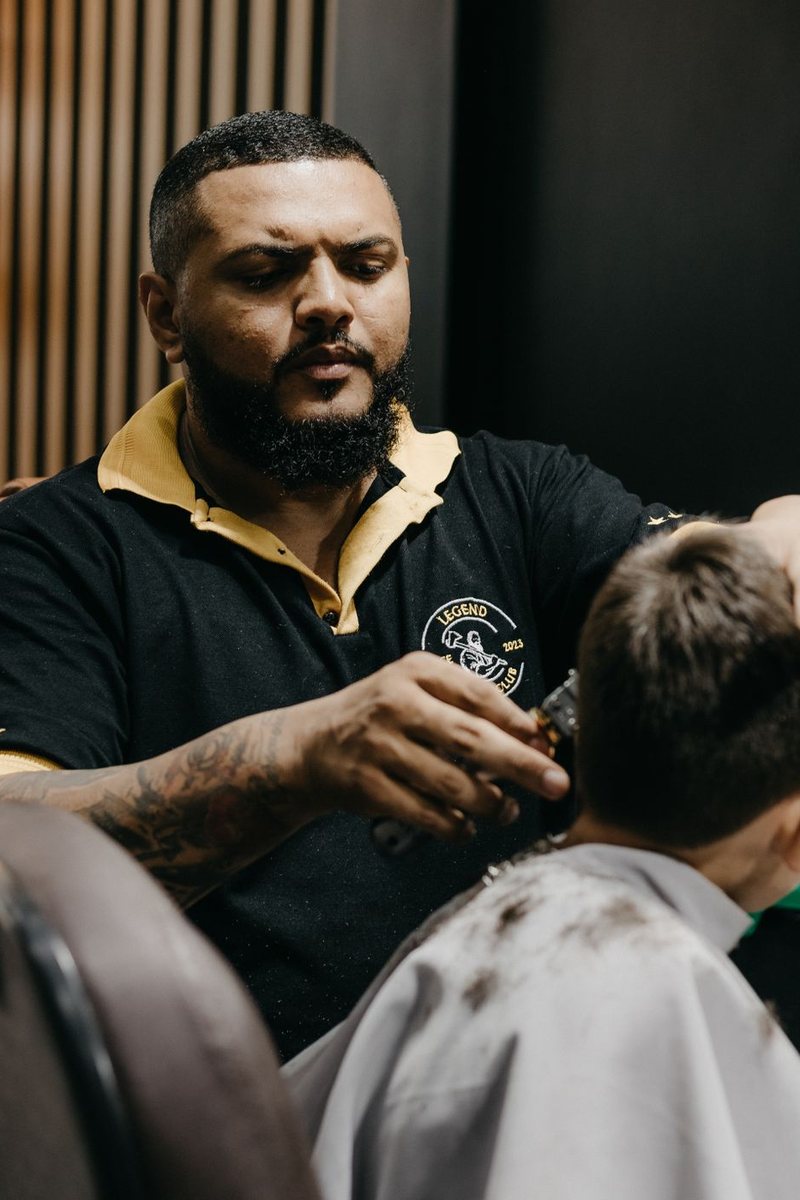 Salons & barbers